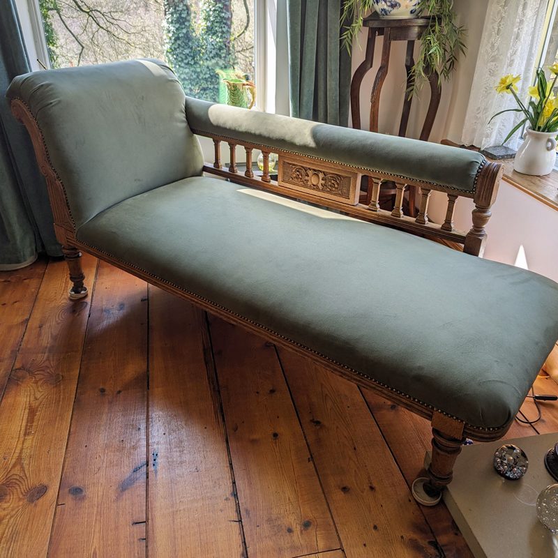 Peter Scott Bespoke Upholstery