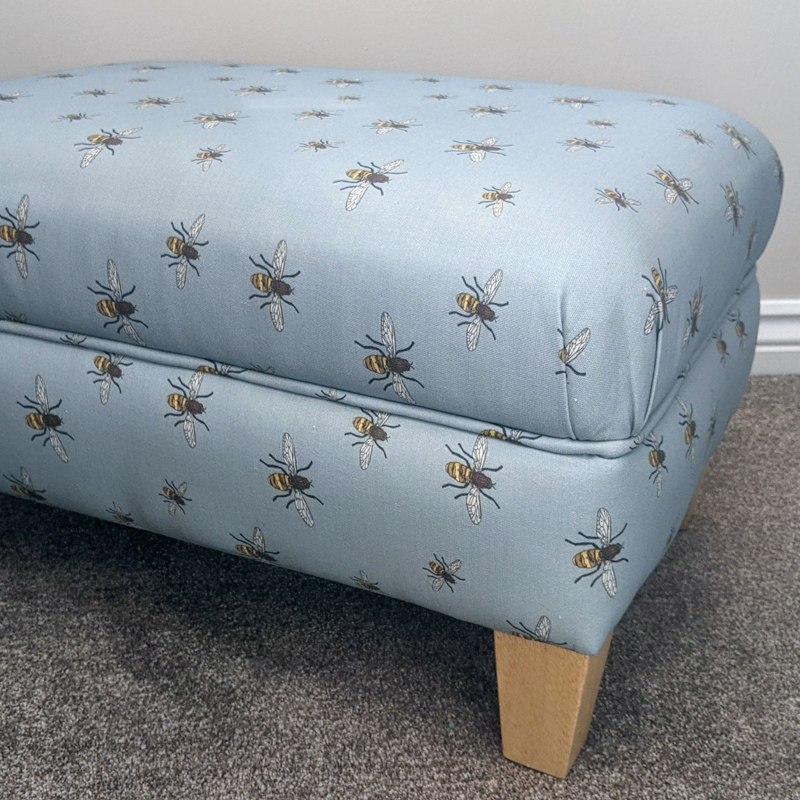 Peter Scott Bespoke Upholstery